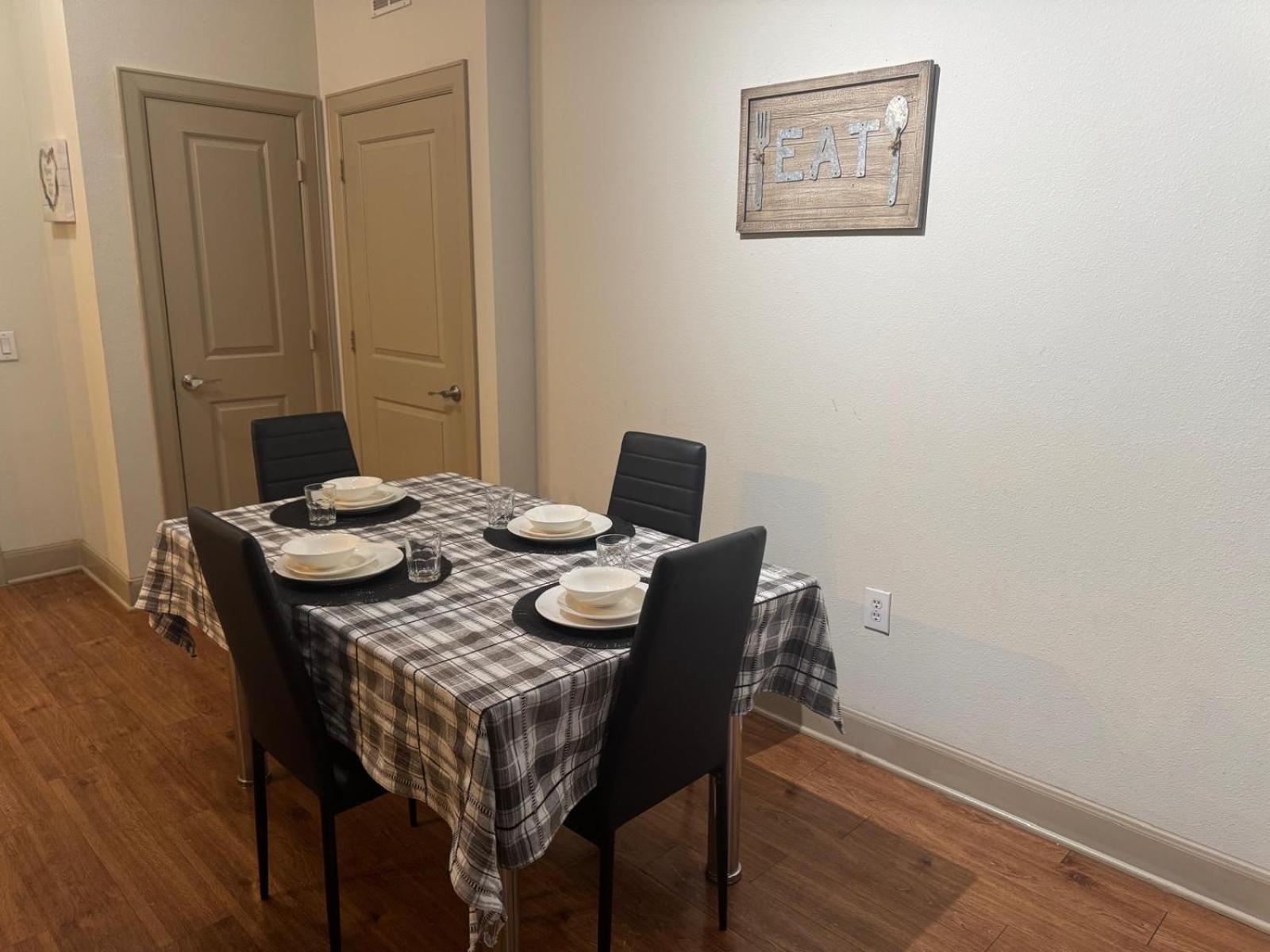 Gorgeous Furnished Near Texas Medical Center & Nrg Stadium Apartment